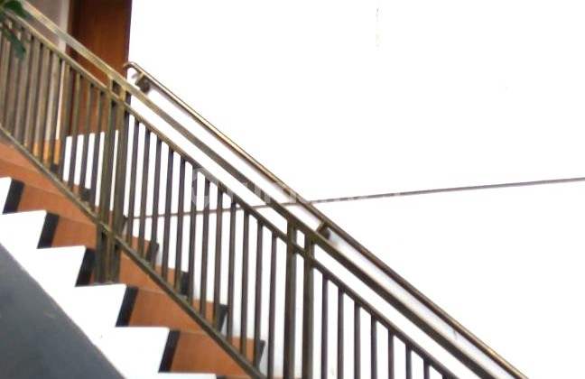 Rumah Besar Lebar 15 Meter Cocok untuk Komersial di Cilandak 2