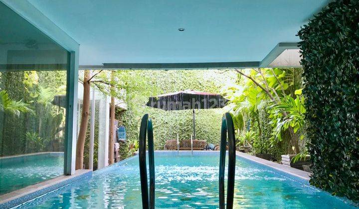 Rumah modern dalam cluster, luas, tenang & nyaman, ada swimming pool 1