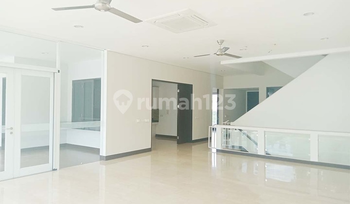 Rumah Dalam Cluster Aman Standard Expat di Cipete