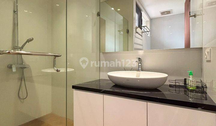 Rumah Dalam Townhouse With Private Pool Dekat Pintu Tol di Cilandak 19