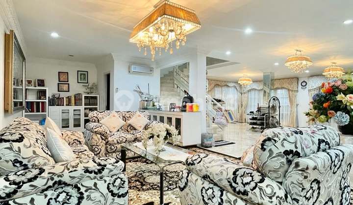 Pejaten Barat [For Sale] : Rumah selangkah ke Pejaten Village, Fully furnished dan Siap Huni 2