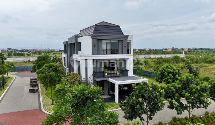 Rumah Sultan Mewah American Classic 4 Kamar di BSD Gading Serpong