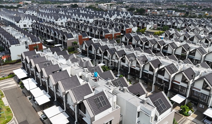 Rumah Siap Huni dengan Attic Cluster Leonora Summarecon Serpong