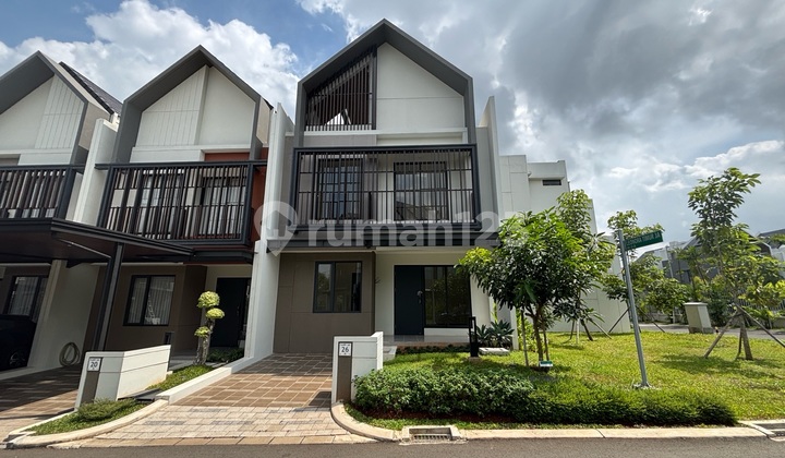 Dijual Rumah Hoek Cluster Leonora dengan Attic di Gading Serpong Dijual Rumah Hoek Cluster Leonora dengan Attic di Gading Serpong