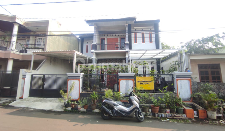 Dijual Cepat Rumah Murah 6 Kamar di Bintaro Tangerang Selatan Dijual Cepat Rumah Murah 6 Kamar di Bintaro Tangerang Selatan