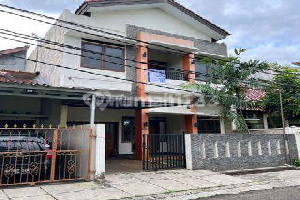 Rumah Siap Huni Perumahan Besar Raffles Hills Cibubur Jawa Barat