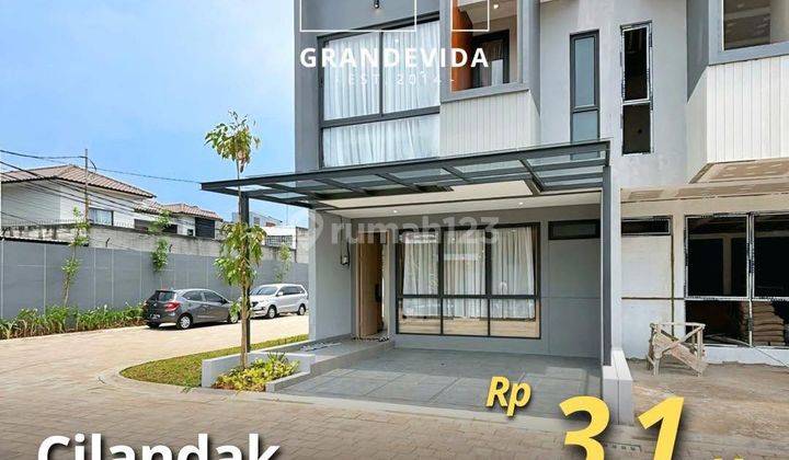 Rumah Baru Dalam Town House Besar Di Cilandak Jakarya Selatan 1