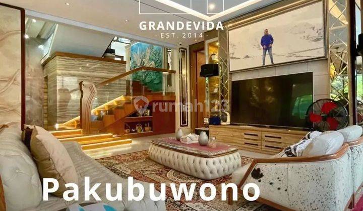 RUMAH MEWAH, BASEMENT, PLUS ROOTOP DI PAKUBUWONO JAKARTA SELATAN 1