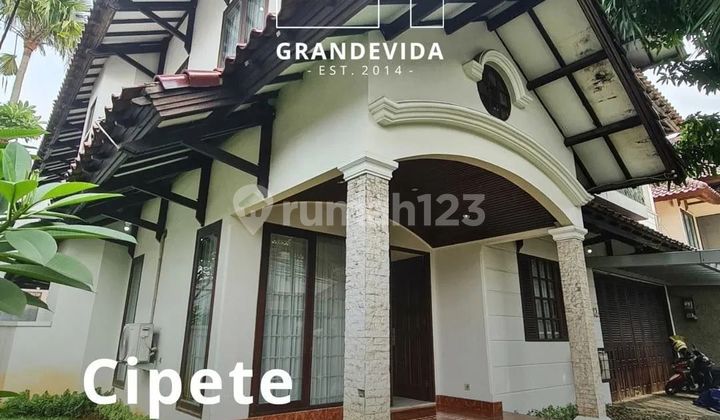 RUMAH DI HOOK, 2 LANTAI,TERAWAT CIPETE JAKARTA SELATAN RUMAH DI HOOK, 2 LANTAI,TERAWAT CIPETE JAKARTA SELATAN