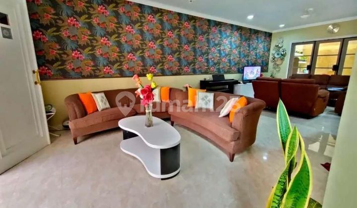 RUMAH DALAM KOMPLEK BESAR  SIAP HUNI DI RAFFLES HILS CIBUBUR