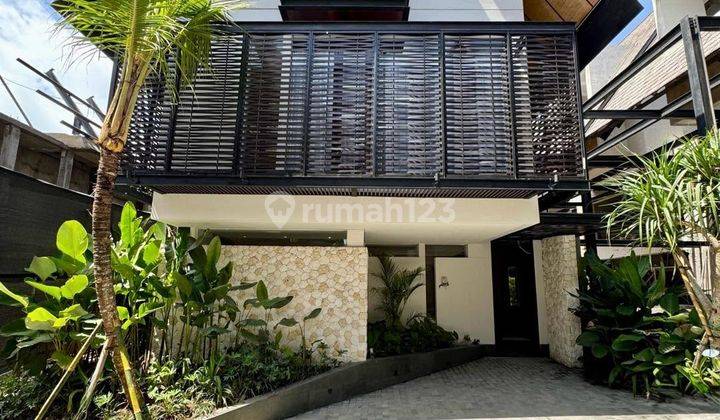 Brand New 13 Unit Villa Daerah Padang Linjong Canggu Bali 2