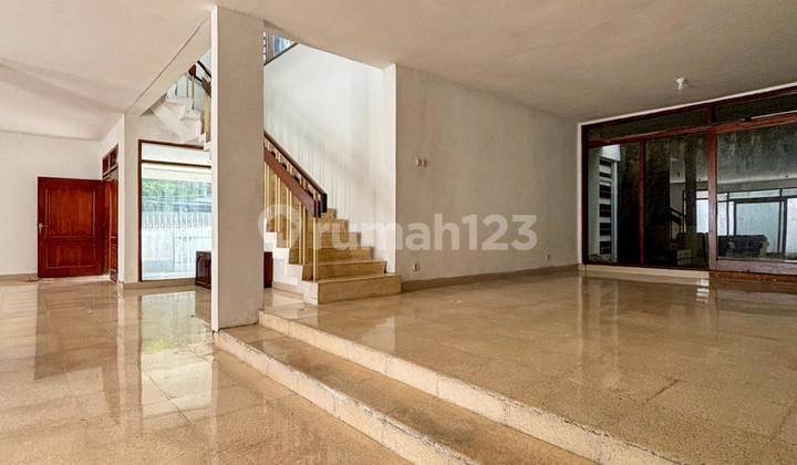 Rumah Luas Area Premiun Di Kebayoran Baru Jakarta Selatan Rumah Luas Area Premiun Di Kebayoran Baru Jakarta Selatan