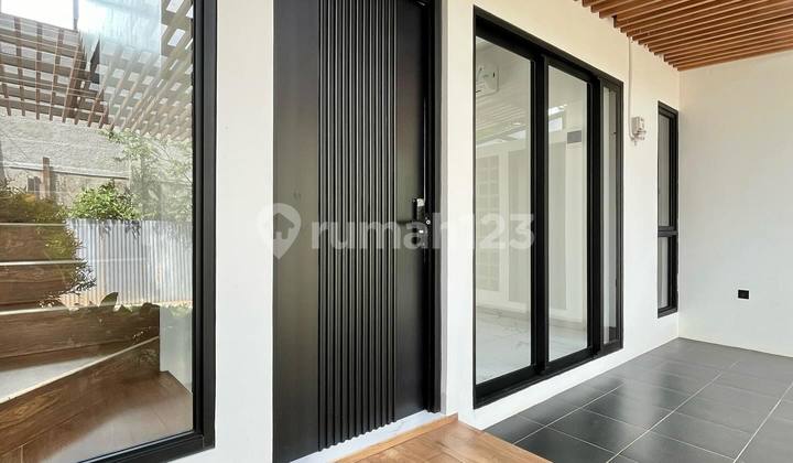 Rumah Baru Dalam Town House Di Pesanggraha Jakarta Selatan 2