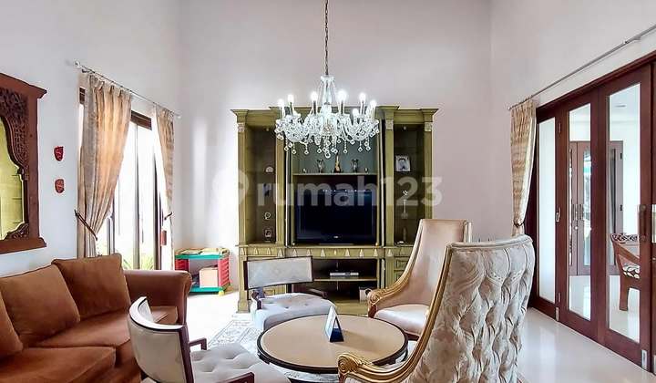 Rumah Cantik Halaman Luas Di Jagakarsa Jakarta Selatan 2