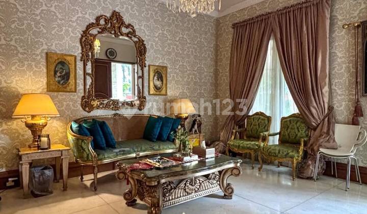 Well-Maintained Luxury House Ready to Occupied in Menteng, Central Jakarta 2