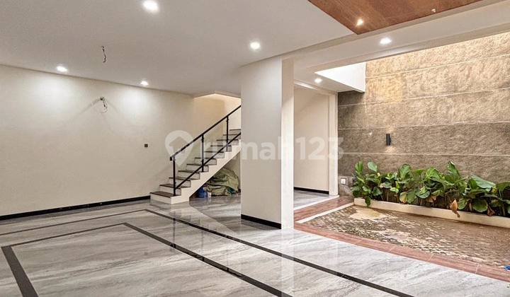 New 3-Story House in Pejaten Town House, South Jakarta 2