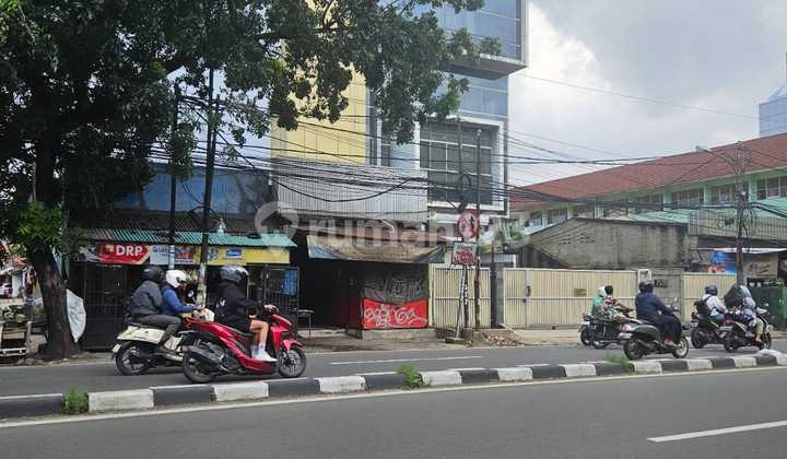 Ready-to-Use Building in Kebayoran Lama, South Jakarta
