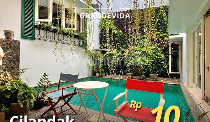 Luxury House In Cilandak South Jakarta