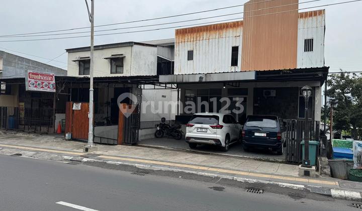 For Sale: 3-Storey Office Building, 2-Storey Boarding House with 75 Rooms, 2 Shops with Freehold SHM Certificate, 1 Minute to Undip Tembalang. 1