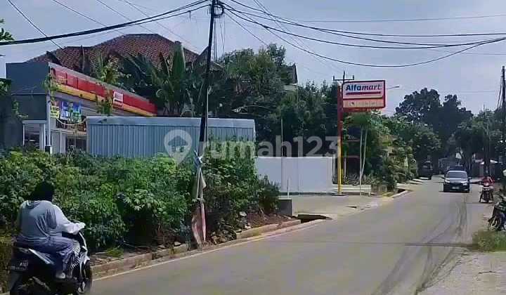 Dijual Gudang / Kantor SHM Hak Milik di Jl Raya Majapahit Pedurungan Kidul Semarang Timur Informasi Properti: + Luas Bangunan : 168 M2 Hadap : Utara + Luas Tanah : 274 M2 Lbr Depan : 6 M + Sertifikat SHM Fasilitas : + Ada Kantor + AC + Listrik 1200 Watt + 1