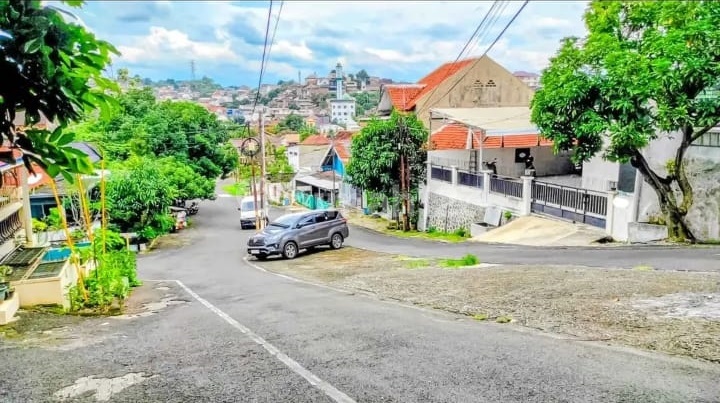 Kost House for Sale, Internal Bathroom, Exclusive SHM Ownership in Wologito Kembangarum, West Semarang 2