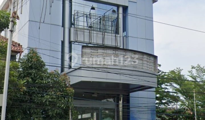 4-Story Office and Retail Space for Sale on Pemuda Street, Sekayu Village, Central Semarang District 4-Story Office and Retail Space for Sale on Pemuda Street, Sekayu Village, Central Semarang District
