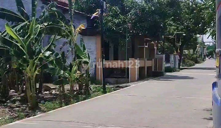 Tanah  Dijual Murah Pojok SHM Hak Milik  Pribadi di Batursari  Dkt Jalan raya Bandungrejo Mranggen Semarang Timur 1