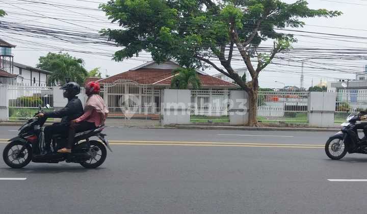 Kantor/ Rumah Dijual SHM Hak Milik Jl Raya Setia Budi Srondol Kec Banyumanik Semarang Selatan Kantor/ Rumah Dijual SHM Hak Milik Jl Raya Setia Budi Srondol Kec Banyumanik Semarang Selatan