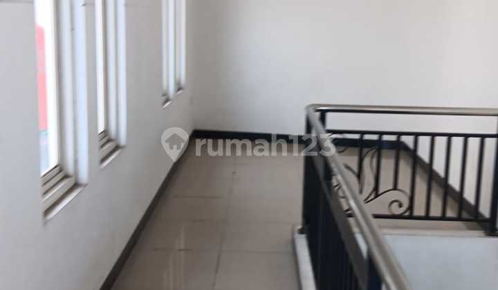 Kompleks 7 unit Ruko 2 Lt Dijual SHM Hak Milik Jl Raya Beringin   Ngaliyan  Semarang Barat 2