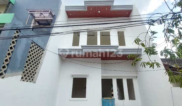 New House for Sale 2 Floors, Freehold Title (SHM), Perum Sapta Prasetya, Pedurungan Kidul, East Semarang 1
