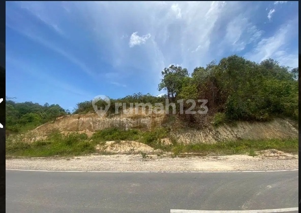 For Sale Land in Strategic Location on Jl Poros Nanga Nanga
