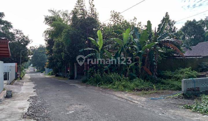 Luasan Kecil Pinggir Jalan Aspal Tanah Dijual Cepat di Maguwo 1