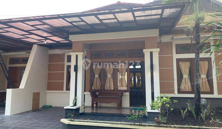 Rumah Full Furnished di Jalan Jambon Dalam Perumahan Dekat SKE 1