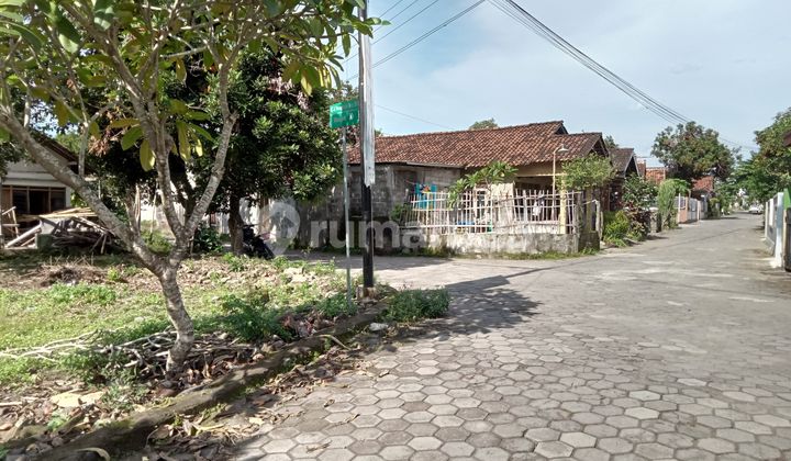 North Yard Land of Maguwoharjo Stadium: Strategic Environment