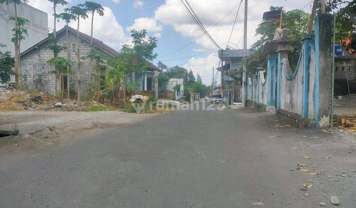 Dijual Tanah Hook Luasan Kecil di Jalan Kaliurang Km 13 Dekat Uii 2