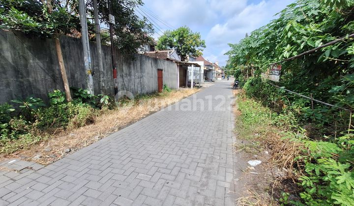 Bonus Land Building Area Premium Strategic UGM Campus Dormitory Bonus Land Building Area Premium Strategic UGM Campus Dormitory