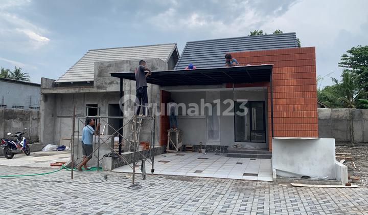 Last 2 Units of Cluster House on Jl. Purbaya Near Cebongan Market 2