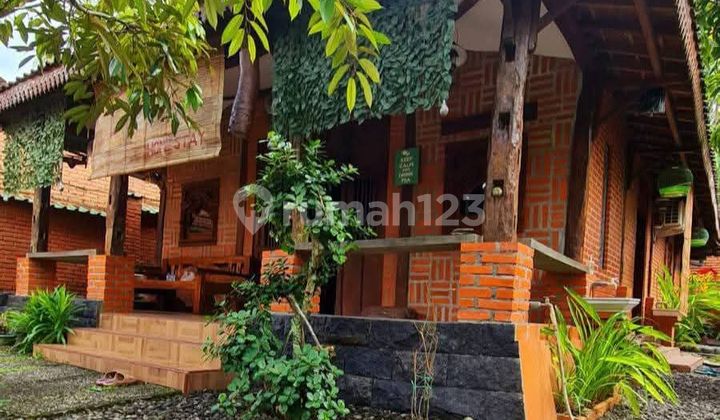 Rumah Joglo Pinggir Jalan Raya Dijual Murah di Sleman Barat