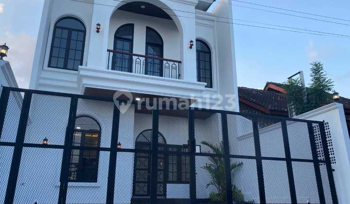 Rumah Baru Design Klasik di Jalan Raya Tajem Dekat Budi Mulia Dua Rumah Baru Design Klasik di Jalan Raya Tajem Dekat Budi Mulia Dua