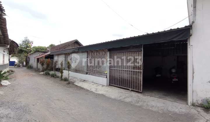 Utara Kampus Upn Dijual Tanah Bonus Bangunan Rumah Siap Huni