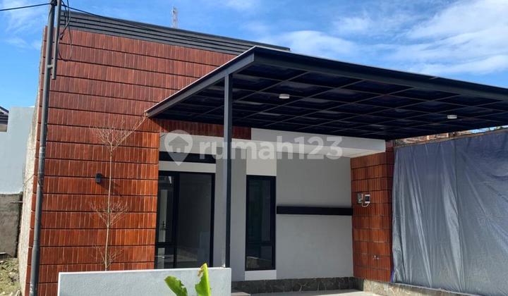 Cluster House with Bonus Kitchen Set on Jalan Purbaya, Near Sch Mall