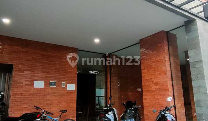 Kost 4 Lantai Eksklusif Full Furnished Lingkungan Kampus UGM Kost 4 Lantai Eksklusif Full Furnished Lingkungan Kampus UGM