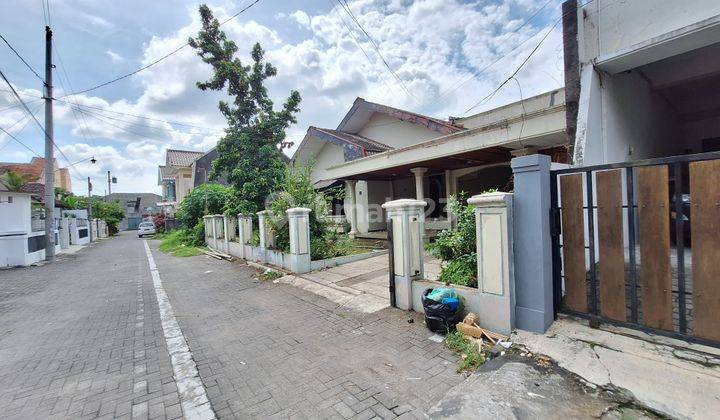 Tanah Premium Lingkungan Kost di Jalan Kaliurang km 5, Pogung 1