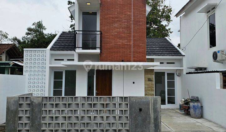 Scandinavian Cantik Rumah Baru Strategis Dekat Ke Pasar Cebongan  1