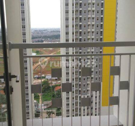 Harga Bagus Apartemen Dekat Binus Summarecon Bekasi - Springlake 3 Kamar Tidur Semi Furnished Bagus 2