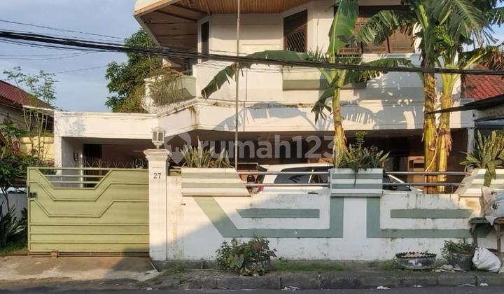 Rumah Hook Luas Kamar Banyak Cocok Untuk Investasi Di Jakarta Pusat Rumah Hook Luas Kamar Banyak Cocok Untuk Investasi Di Jakarta Pusat