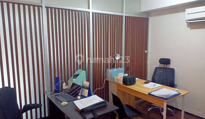  Perkantoran di Office Space Belmont Residence , Kebon Jeruk 40 m² Semi Furnished SHM - Sertifikat Hak Milik 1