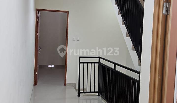 Limited Disewakan Rumah Kontrakan Jakarta Barat Taman Ratu Duri Kepa 3 Lantai Siap Huni  2