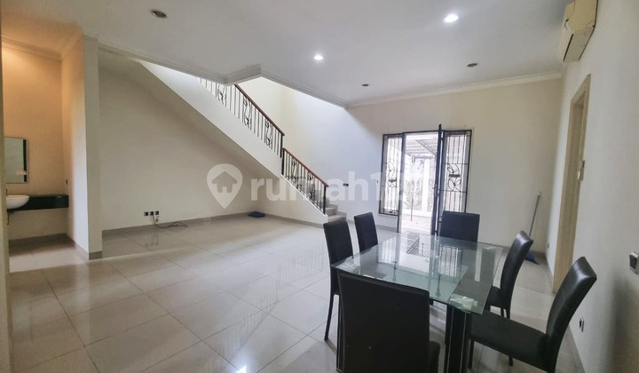 Rumah Sewa Kontrakan Hoek Aquamarine Permata Hijau Golf Gading Serpong Rumah Sewa Kontrakan Hoek Aquamarine Permata Hijau Golf Gading Serpong