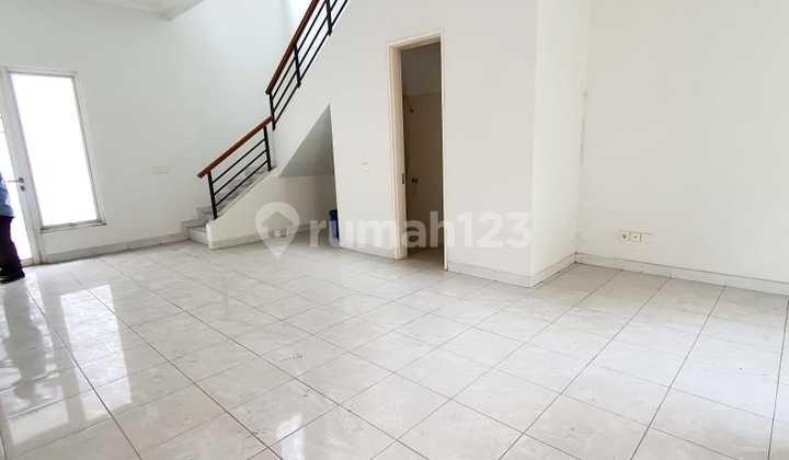 3-Bedroom House for Rent in Topaz Cluster, Pondok Hijau Golf Summarecon Serpong Housing, Gading Serpong